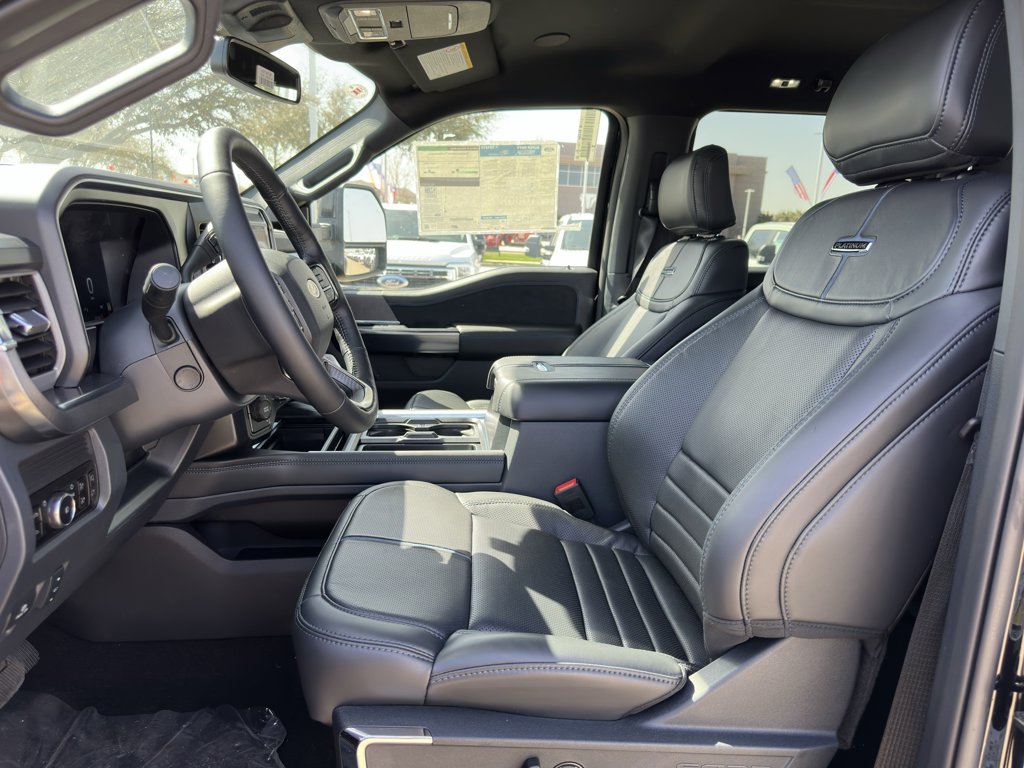 2025 FORD F-450 Platinum Dually (BLACK)