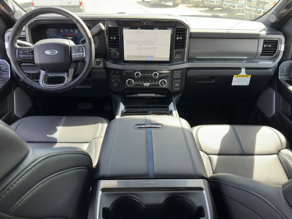 2025 FORD F-450 Platinum Dually (BLACK)