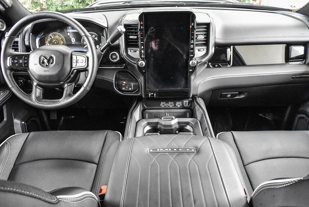 2025 Ram 3500 Black Night Edition