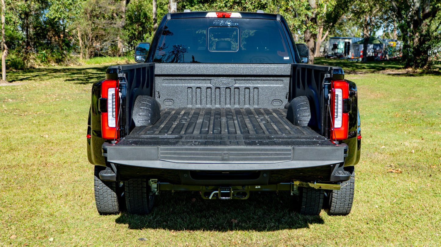 SOLD 2025 FORD F-450 Platinum FX4 Dually (BLACK)