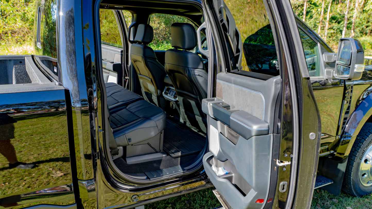 SOLD 2025 FORD F-450 Platinum FX4 Dually (BLACK)