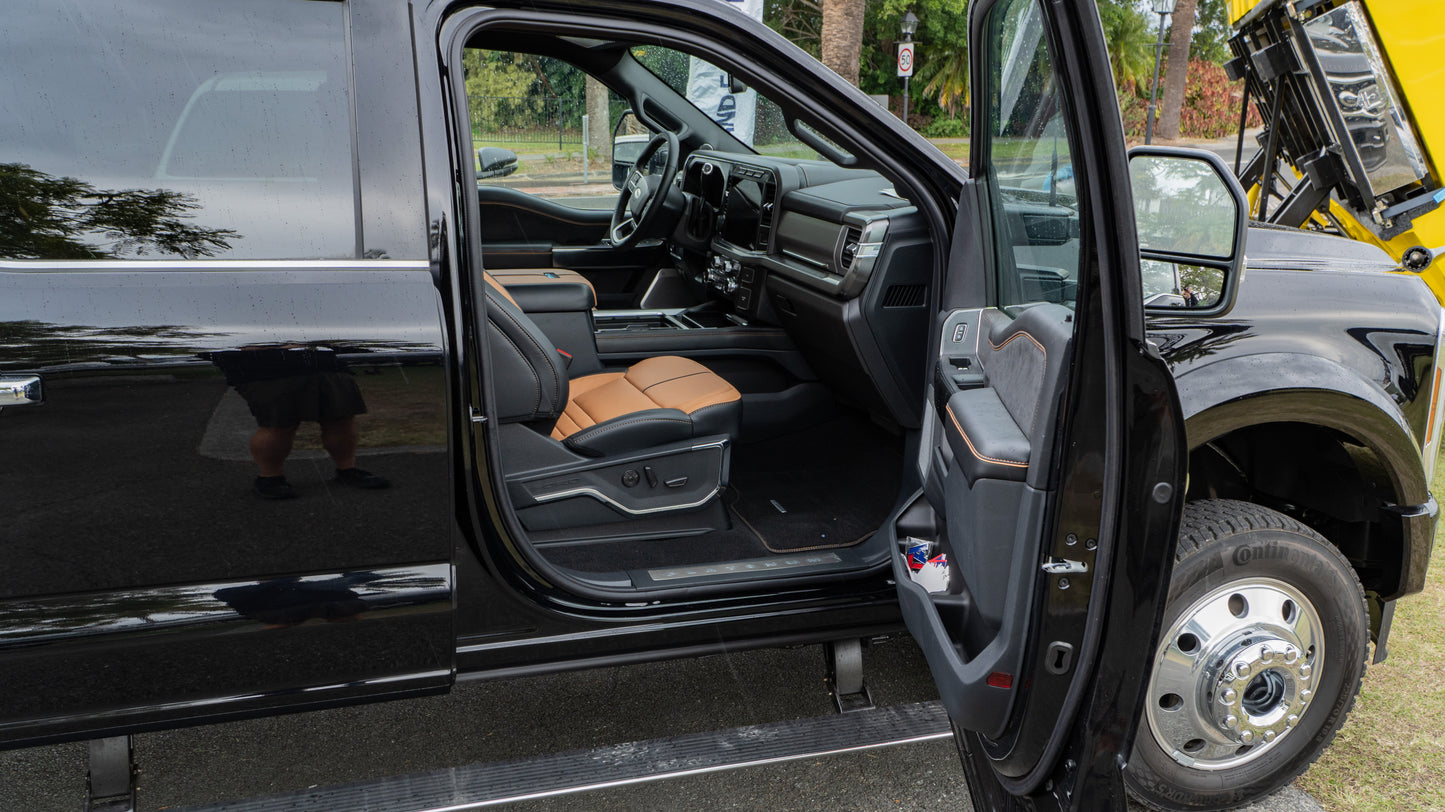 SOLD 2024 FORD F-450 Platinum Dually (BLACK & CARMELO INTERIOR)