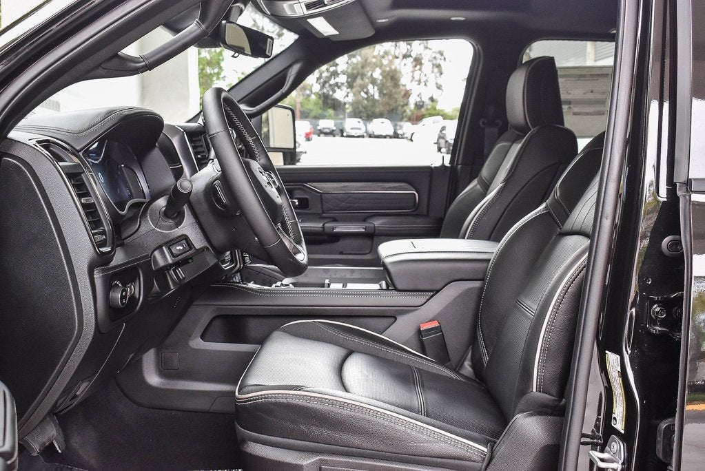 2025 Ram 3500 Black Night Edition