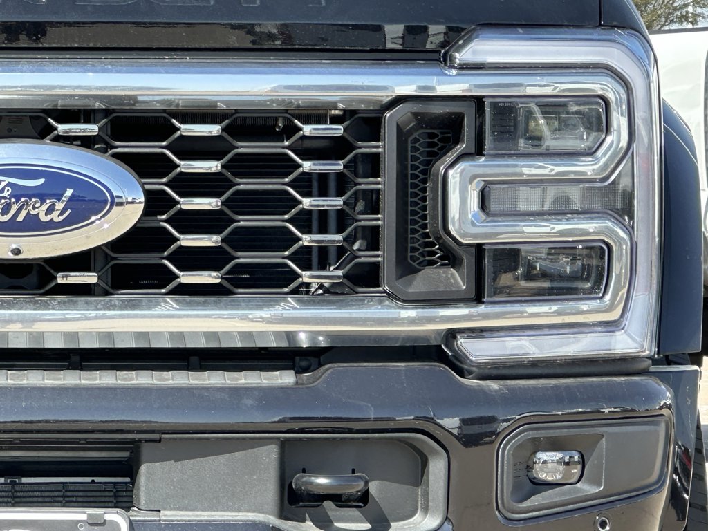 2025 FORD F-450 Platinum Dually (BLACK)