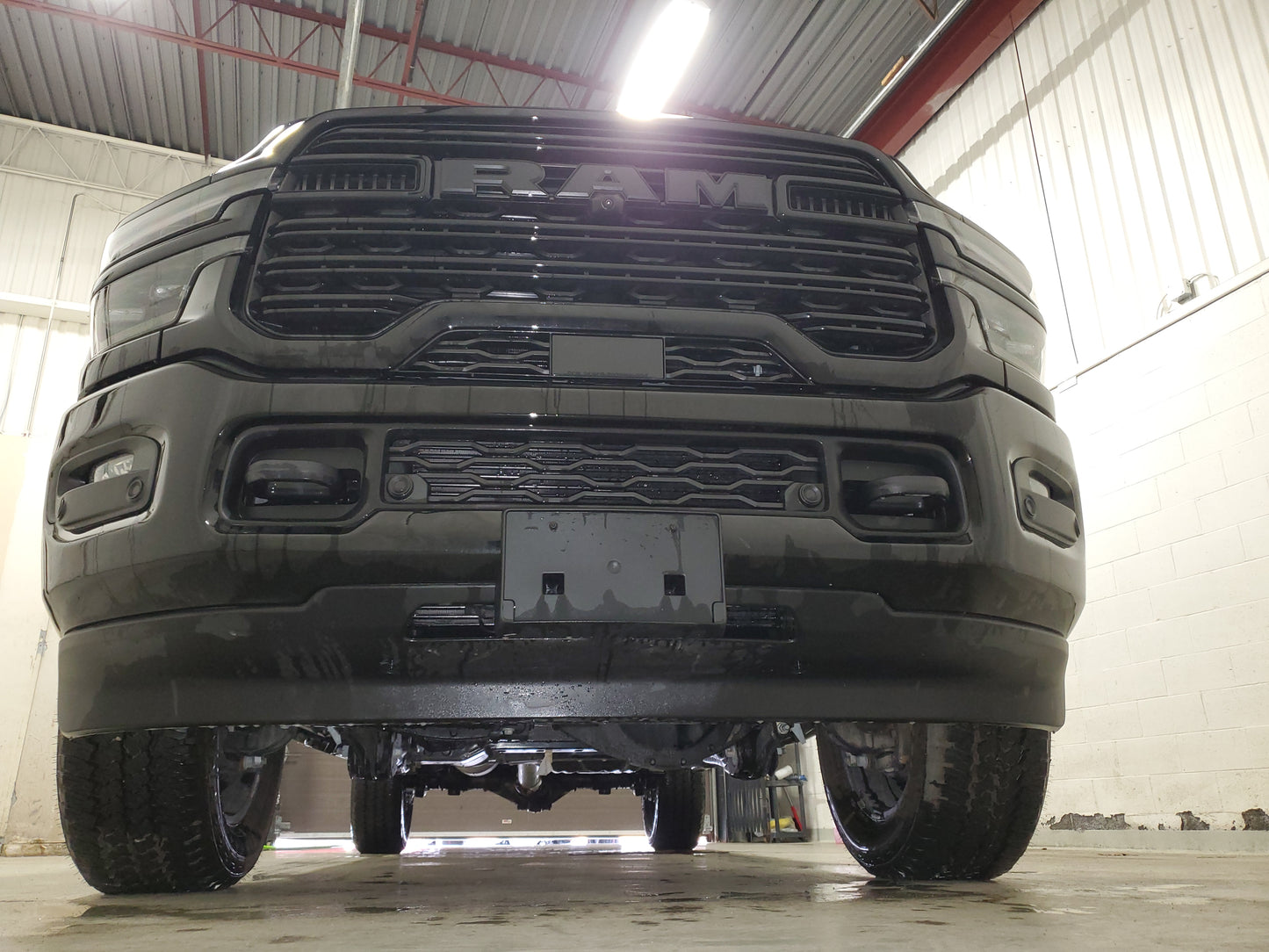 2025 Ram 2500 LIMITED Night Edition - Diamond Black Crystal Pearl