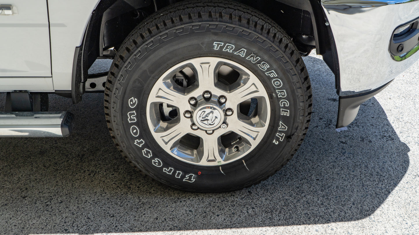 2025 Ram 3500 Big Horn Regular Cab 4x4 with Tub - Bright White