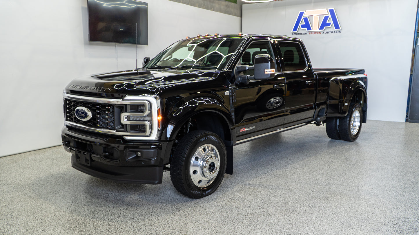 2025 FORD F-450 Platinum Dually (BLACK)