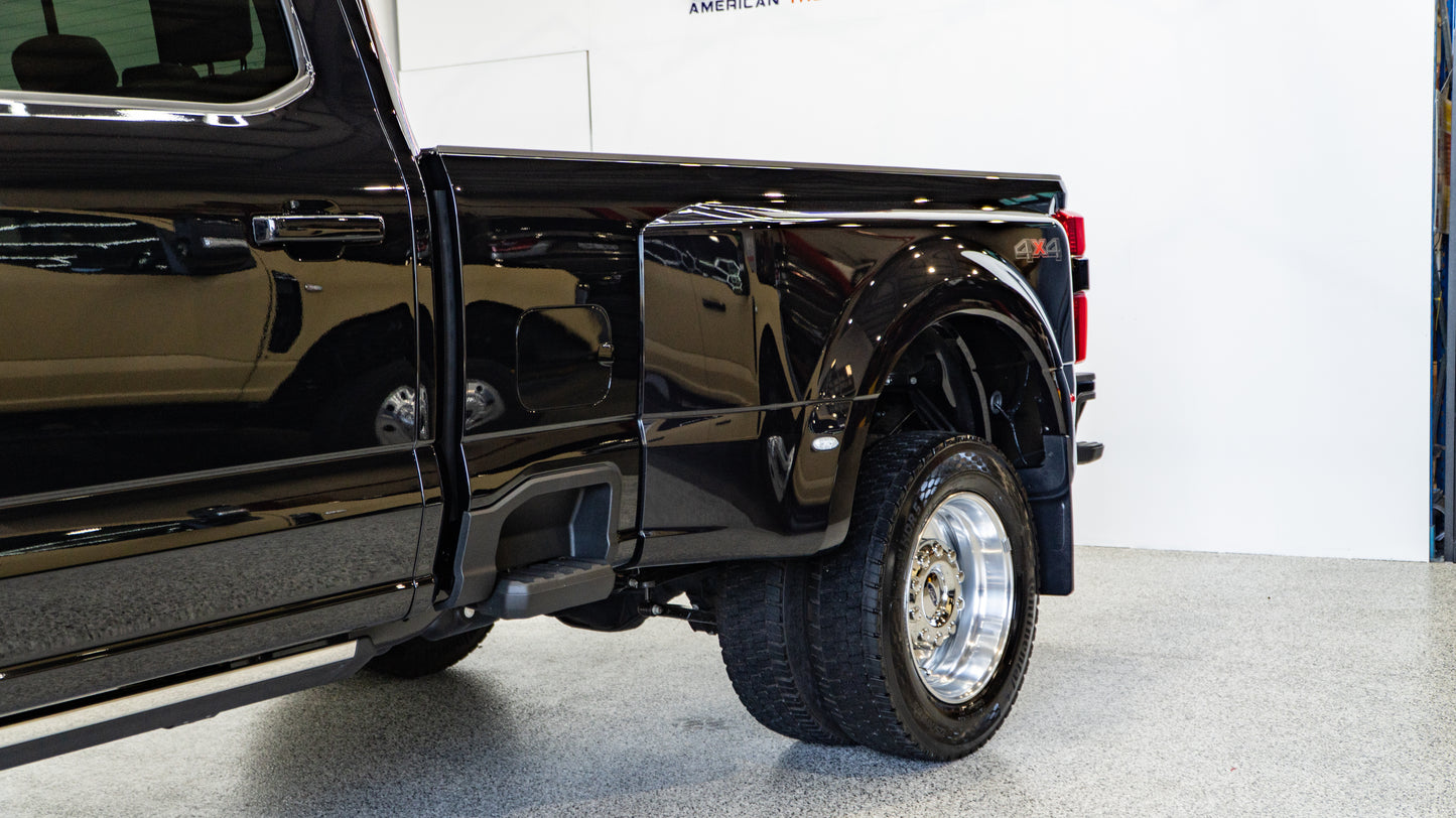 2025 FORD F-450 Platinum Dually (BLACK)
