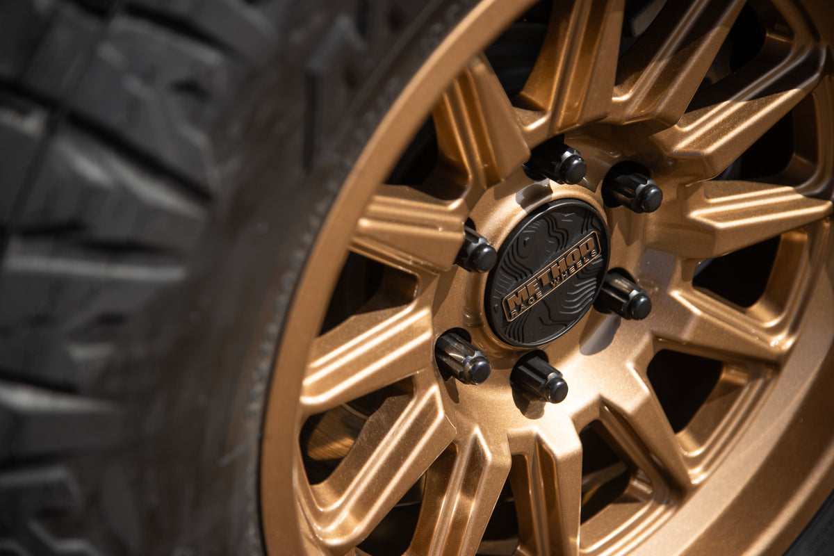323 | Gloss Bronze